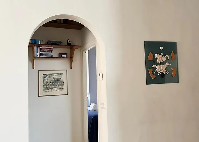 Artist In The Heart Of Trastevere *