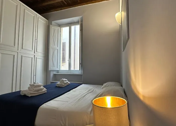 Artist In The Heart Of Trastevere Apartment Rome