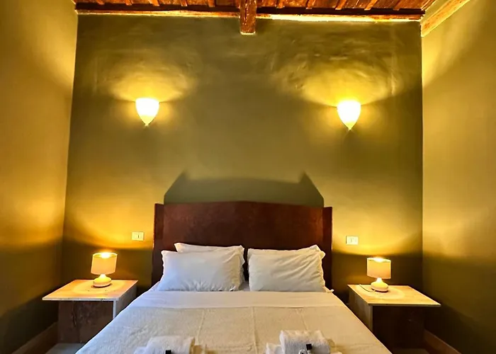 Artist In The Heart Of Trastevere Apartment